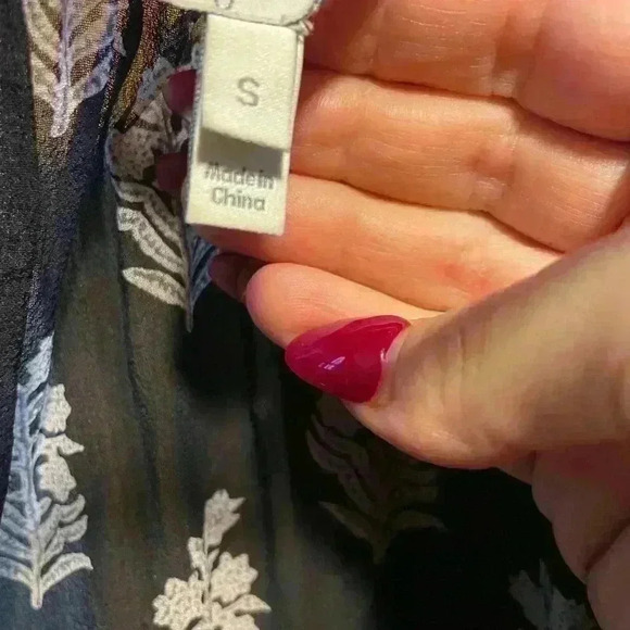 Joie Silk Black and White Blouse Size Small - Picture 3 of 11